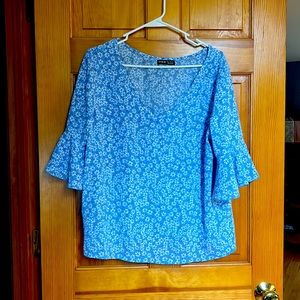 Ditsy Floral Flounce Sleeve Blouse